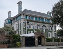 Debenham House a Grade I listed building built in the Arts and Crafts style during the s Holland Park Royal Borough of Kensington and Chelsea London United Kingdom 