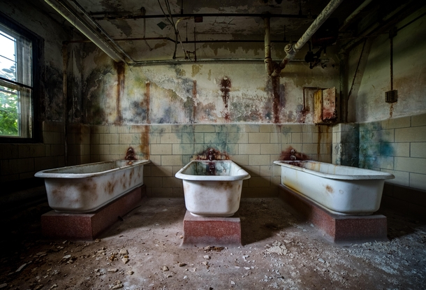  bathtubs from a sanitarium