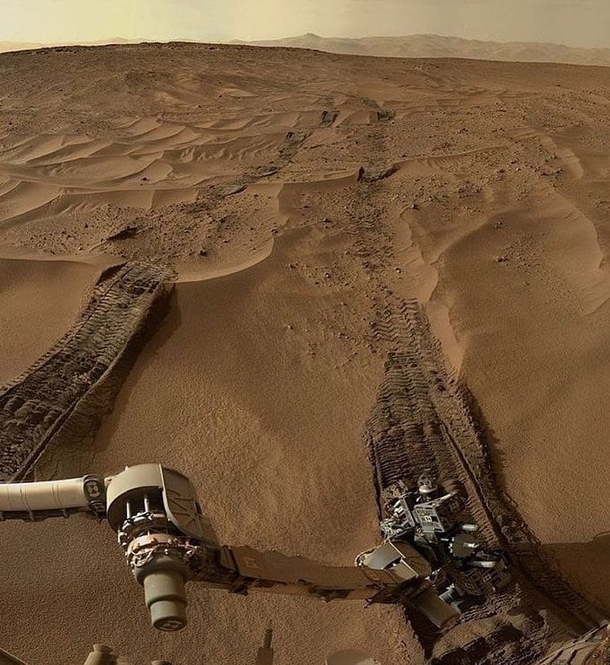  million miles away from home NASAs Mars Curiosity Rover took this shot of its leftover tracks as it drove across the planets sandy dunes