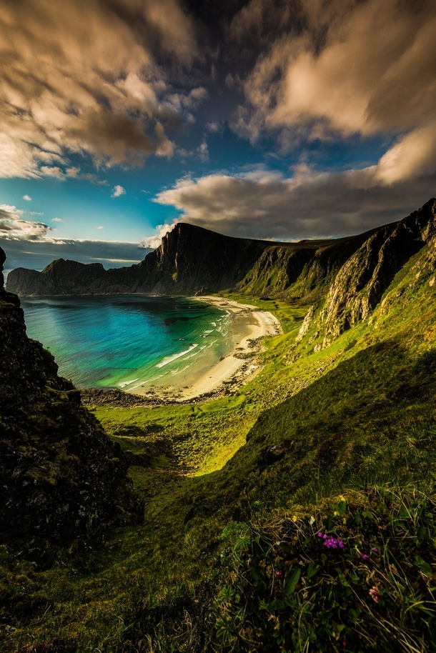 A beautiful hidden beach in Hawaii No wait this is Norway  Photo by Terje Nilssen