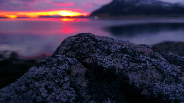 A few pictures of the beautiful midnight sun in Northern Norway rpics didnt notice them More in comment 
