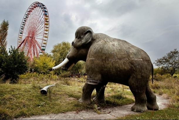 A lone Wooly Mammoth in an abandoned theme park in Berlin 