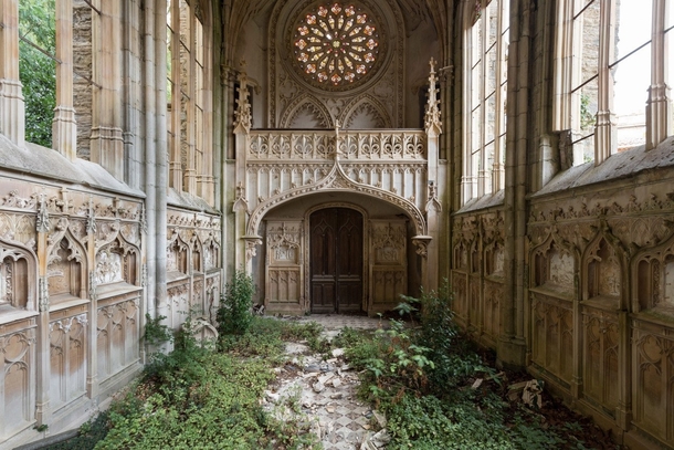 Abandoned church in France 
