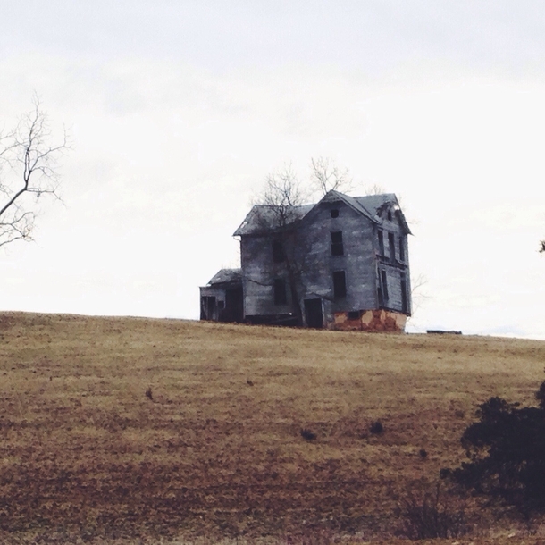 Abandoned farm house Shenandoah Valley VA 
