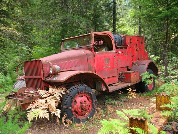 Abandoned Firetruck in the Ghost Town of Jawbone Flats - Oregon Photo by Cheryl 