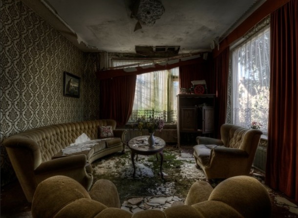 Abandoned home near Chernobyl 
