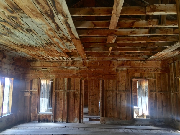 Abandoned house in a former mining town in Colorado 