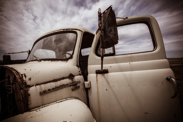 Abandoned International pickup truck Palouse County WA 