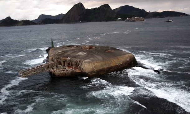 Abandoned sea fort in Rio de Janeiro
