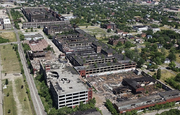 Aerial view of the largest abandoned factory in the world The Packard Factory Detroit 
