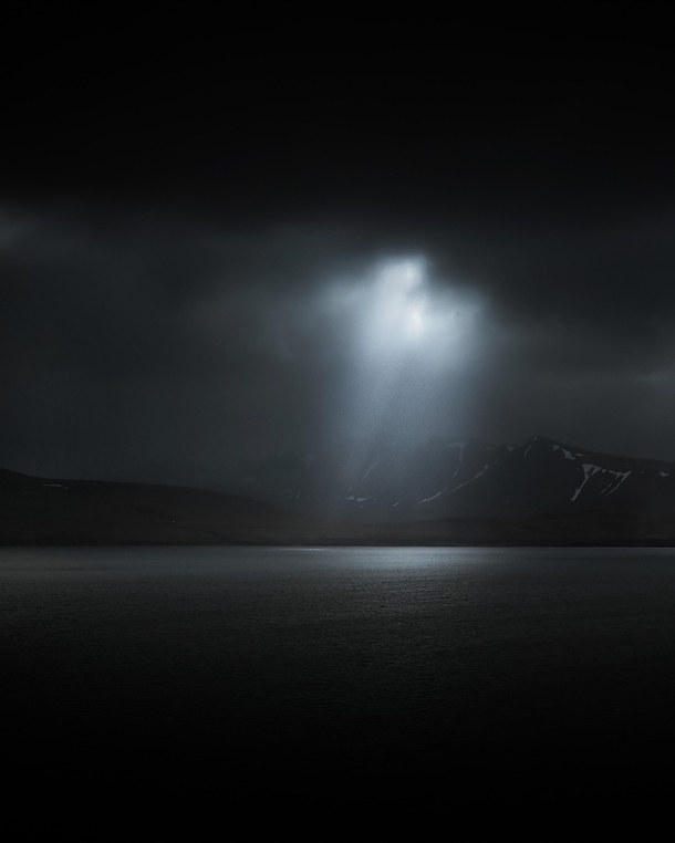 Amazing light in Grnfjorden Svalbard 