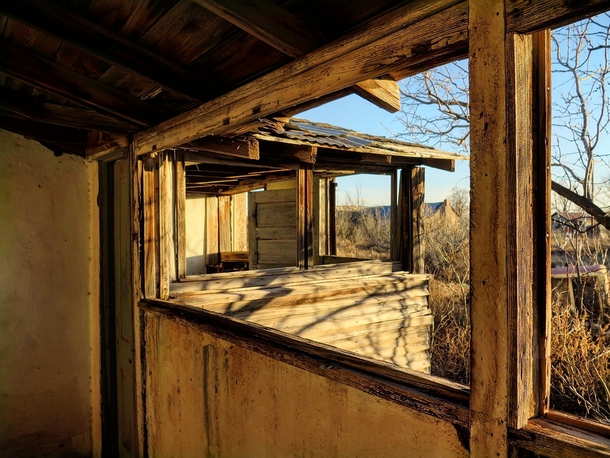 An abandoned turn of the century ranch house in West Texas x