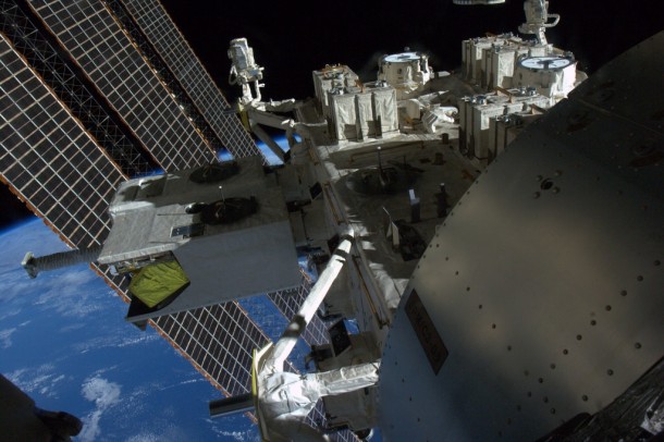 APOD  April  - Space Station Lookout 
