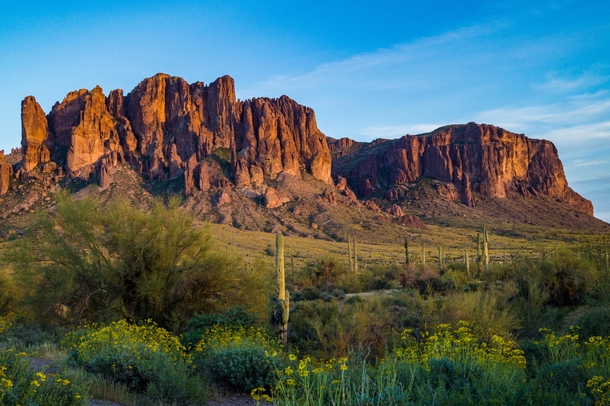 Arizonas Superstition Mountains in Spring OC 