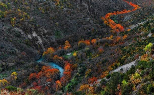 Autumn in the Vikos Gorge in northern Greece  photo by Amalia Lampri