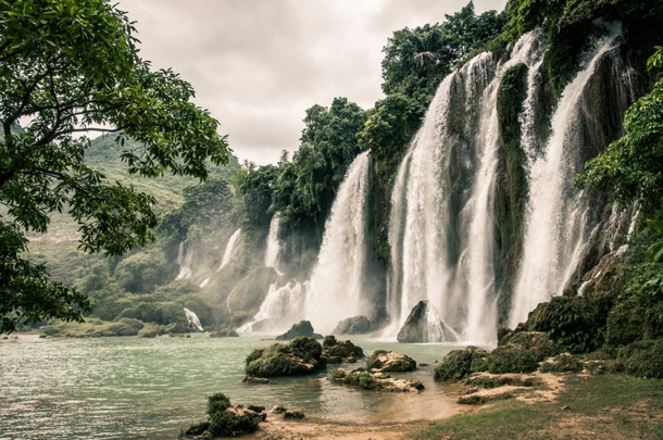 Ban Gioc Falls Vietnam 