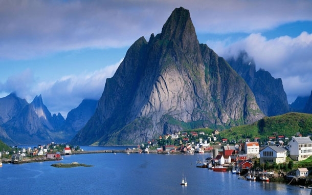 Beautiful Village in Norway Its Reine 
