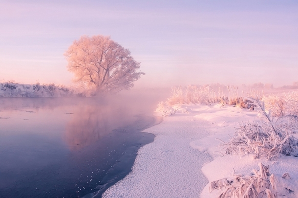 Belarusian river photographed by Alexey Ugalnikov