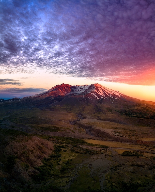 Blood red glow on Mount St Helens during sunset as seen from the Johnston Ridge observatory 