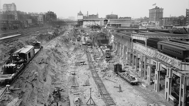Both levels of the Grand Central Terminal railyard being excavated and built