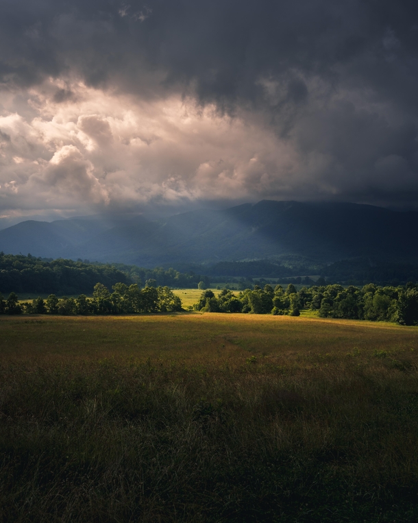 Cades Cove Tennessee 