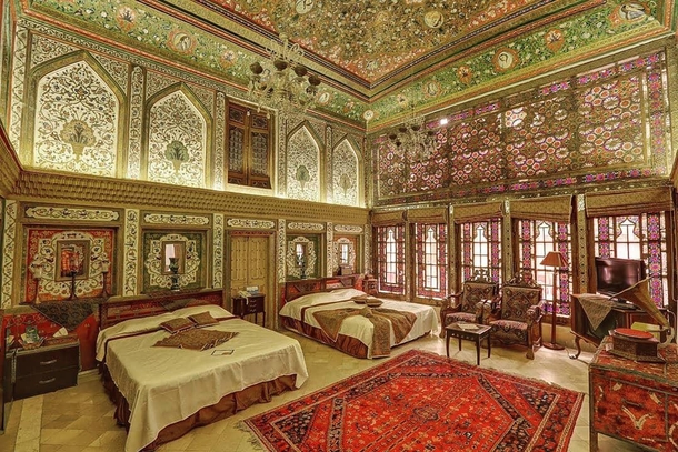 Can you imagine sleeping a night at this luxurious room