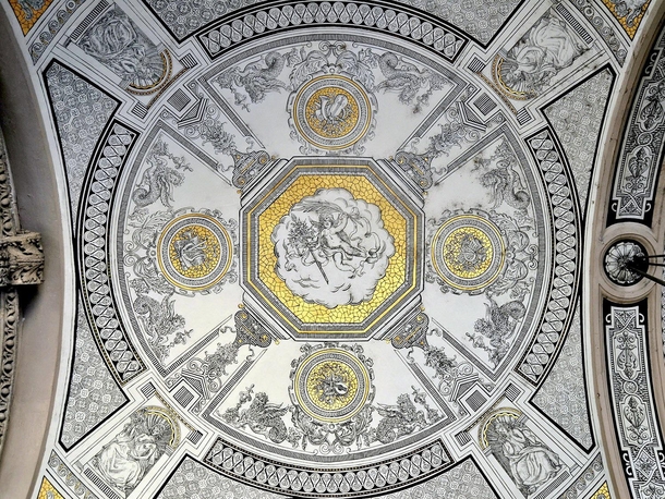 CeilingPorn above the side entrance of the Hungarian State Opera Budapest 