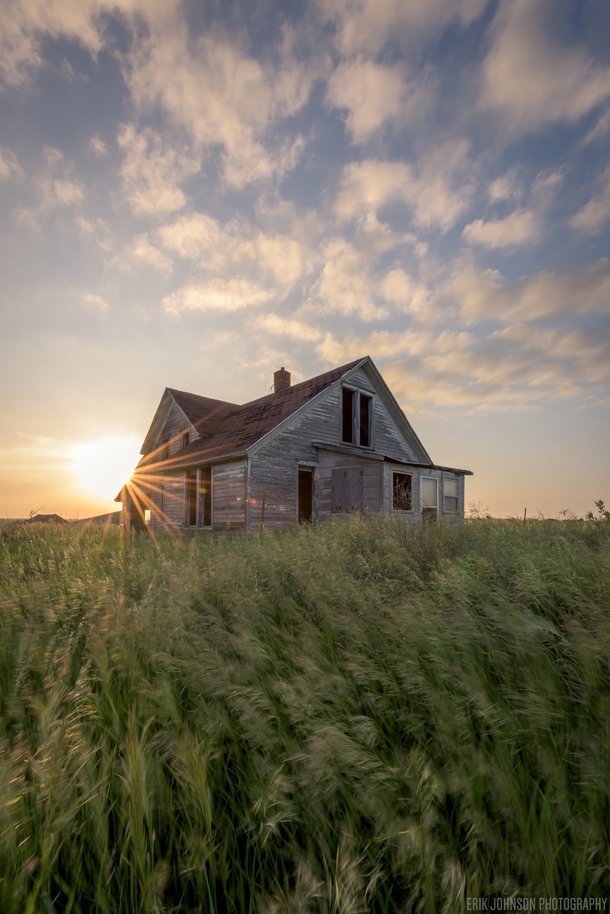 Decaying home in Nebraska 