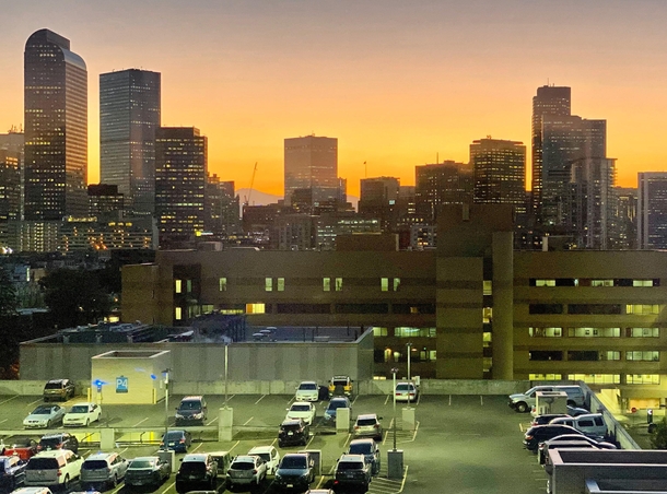 Denver Colorado My home Been stuck in a hospital for over a week in icu because a virus I got causing heart failure Today I got transferred to a regular floor with this view for the evening It may not be Manhattan or Chicago but its sure is something else