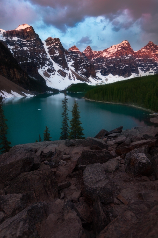 Did the thing that every landscape photographer has to do when in Banff and I went to Moraine Lake for a wonderful sunrise Anyone else just love the BanffJasper region of Alberta Great landscapes great people 