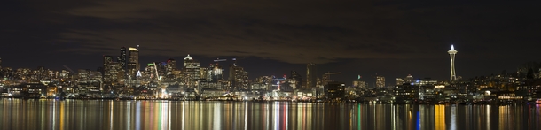 Downtown Seattle from across Lake Union 