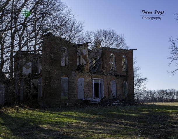 Farm ruin in east central Illinois x  Rumor is this farm had large horse stables and would house Lincolns horses when he visited the area while traveling his judicial circuit Theres a historical marker nearby confirming the route His birth mothers family 