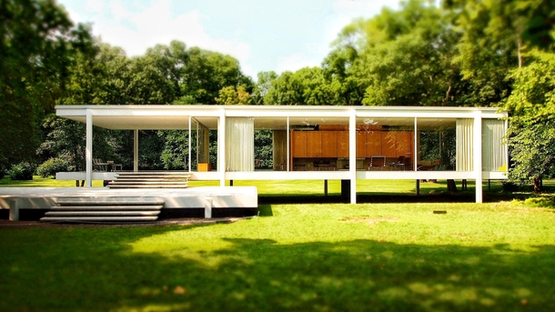 Farnsworth House by Ludwig Mies van der Rohe 