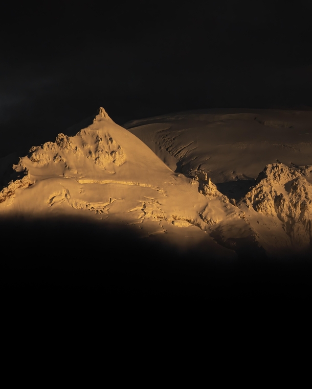 First light on Mount Baker Washington  IGzachgibbonsphotography