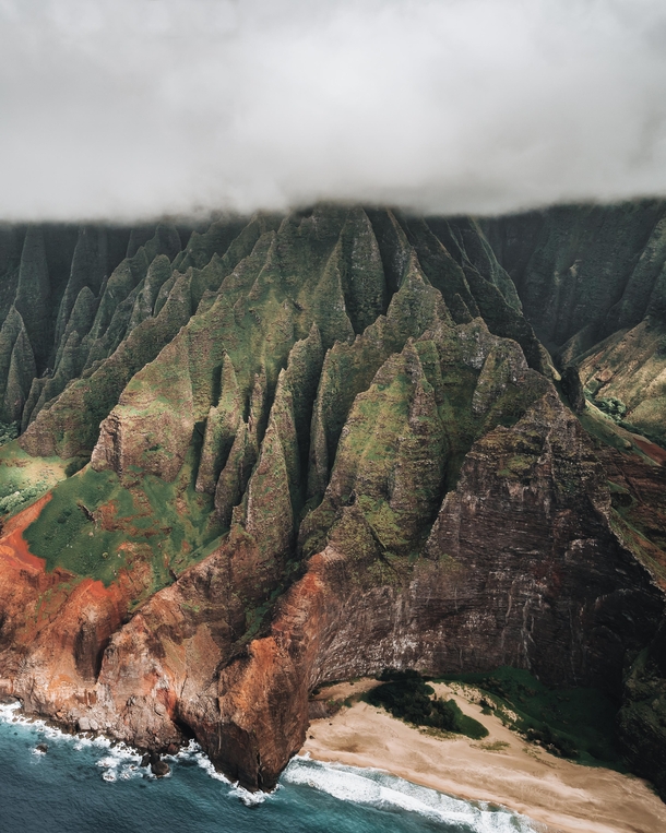 Getting close and personal with the  foot cliffs of the N Pali Coast Can almost feel the texture Kauai HI  IG kylefredrickson