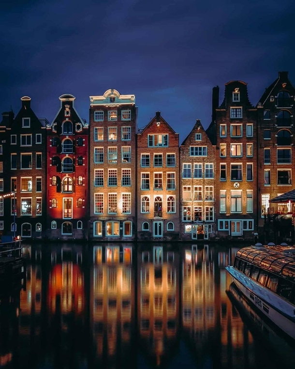 Gingerbread Houses Amsterdam Credits artofvisuals