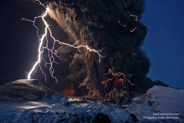 Has there ever been a more badass volcano photo than this Eyjafjallajkull eruption by Sigurur Hrafn Stefnisson 