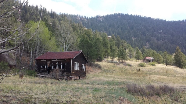 Heres another abandoned Colorado ranch 