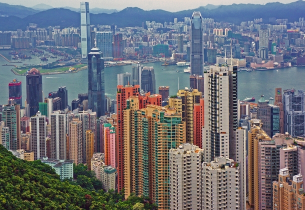 Hong Kong  by Agnes Schiesz