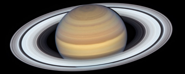 Hubble snapped this pic of Saturn at its closest approach to Earth this past June