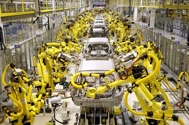 Hyundai vehicle assembly line 