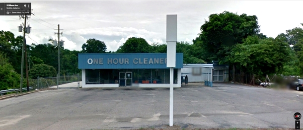 I found a abandoned laundromat on Google Maps and probably a zombie as well 