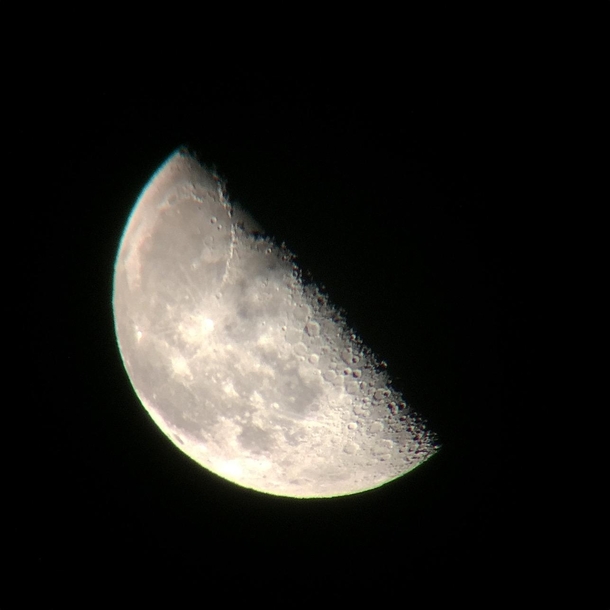 I love this sub I also love taking pics of the moon but havent posted here before I hope you like Cheers from Vancouver BC Canada 