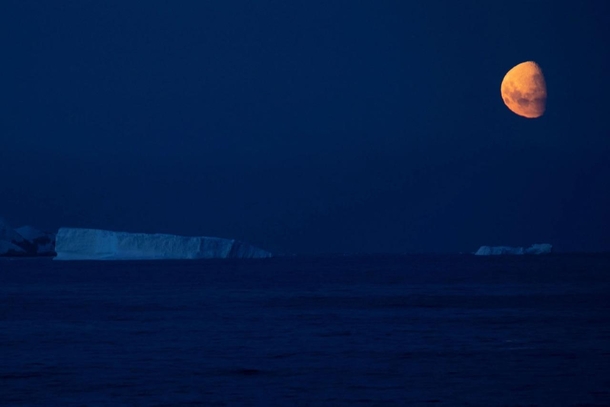 Iceberg amp Moon Ueslei Marcelino 