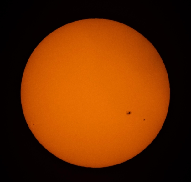 It was a nice clear day so I decided to try and get my first photo of sunspots