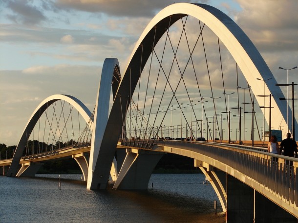 Juscelino Kubitschek Bridge Lake Parano Brazil 