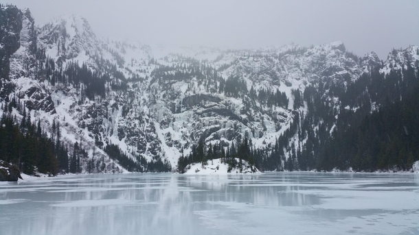 Lake Angeles in the winter 