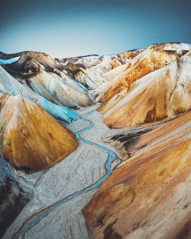 Landmannalaugar in Iceland does not look like earth at all 
