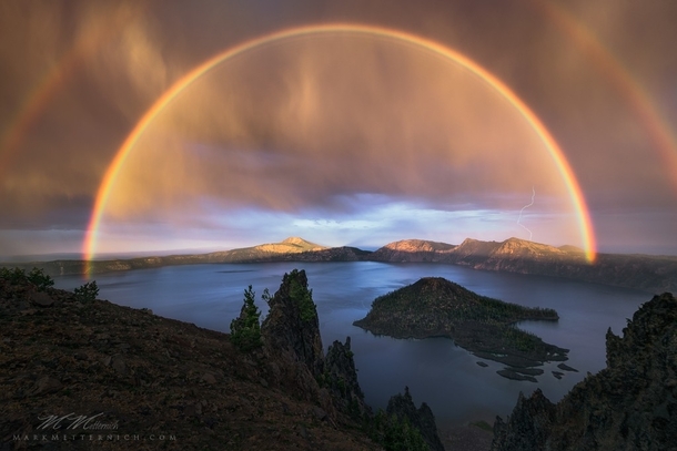 Light Show on Crater Lake  Photo by Mark Metternich