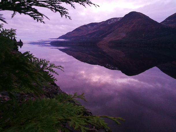 Loch Lochy weirdly pink sky scaled but otherwise straight off the camera